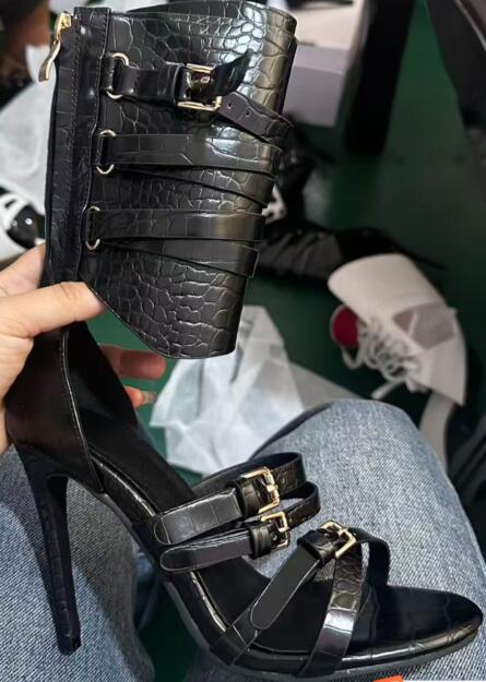 Strappy Heeled Sandals - Sexy Black Leather Open Toe Cross