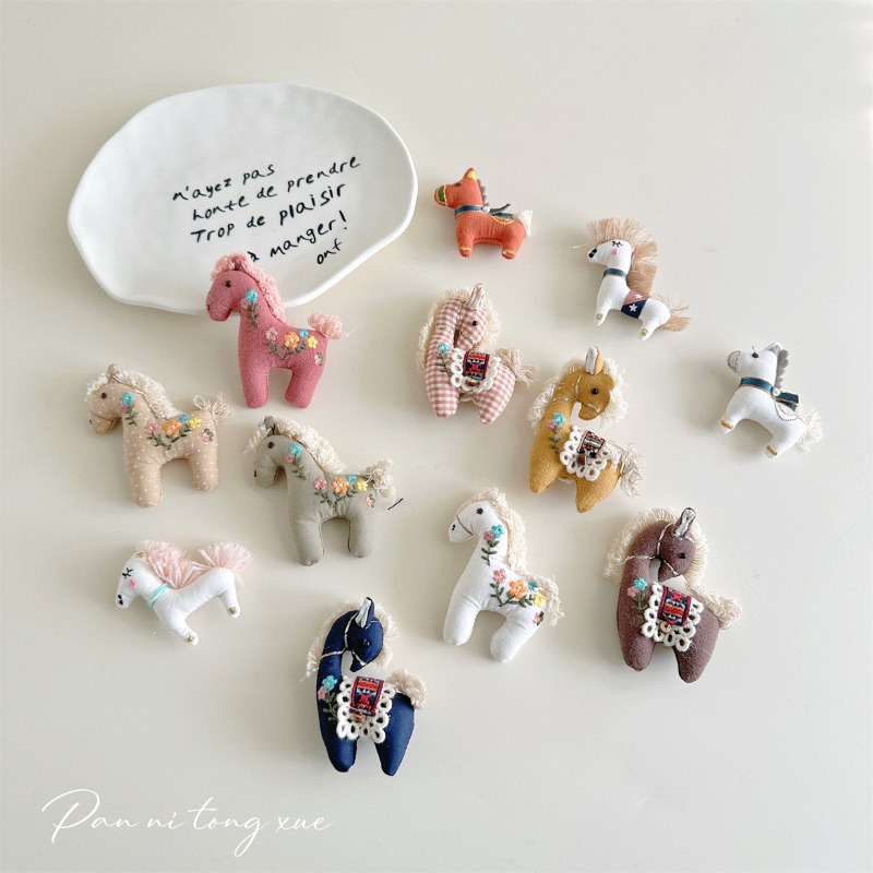 Adorable Hand Stuffed Pony Bro - Women Shoes Must Have recension och pris