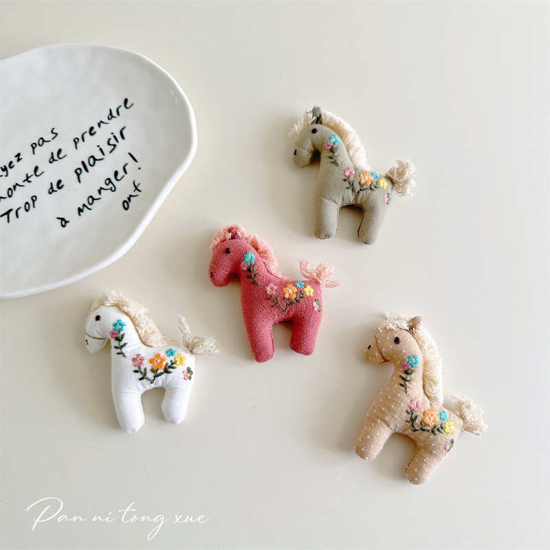 Adorable Hand Stuffed Pony Bro - Women Shoes Must Have recension och pris